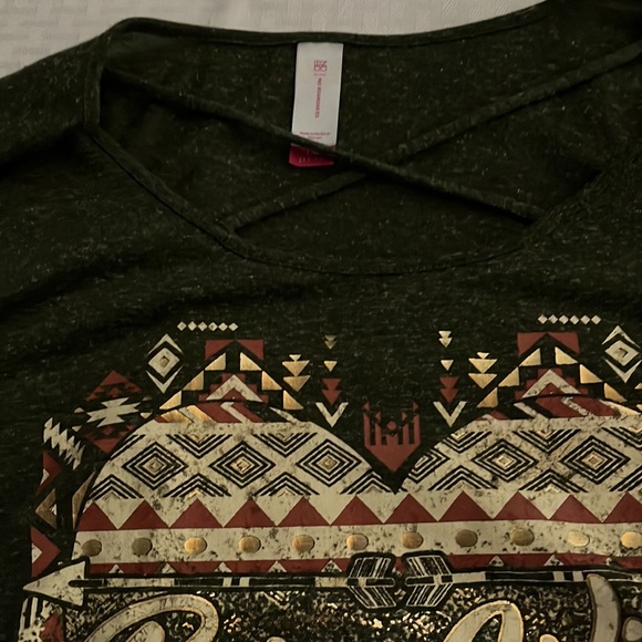 No Boundaries T-shirt, size L/G 11-13, Army Green Long Sleeve. - Picture 2 of 10